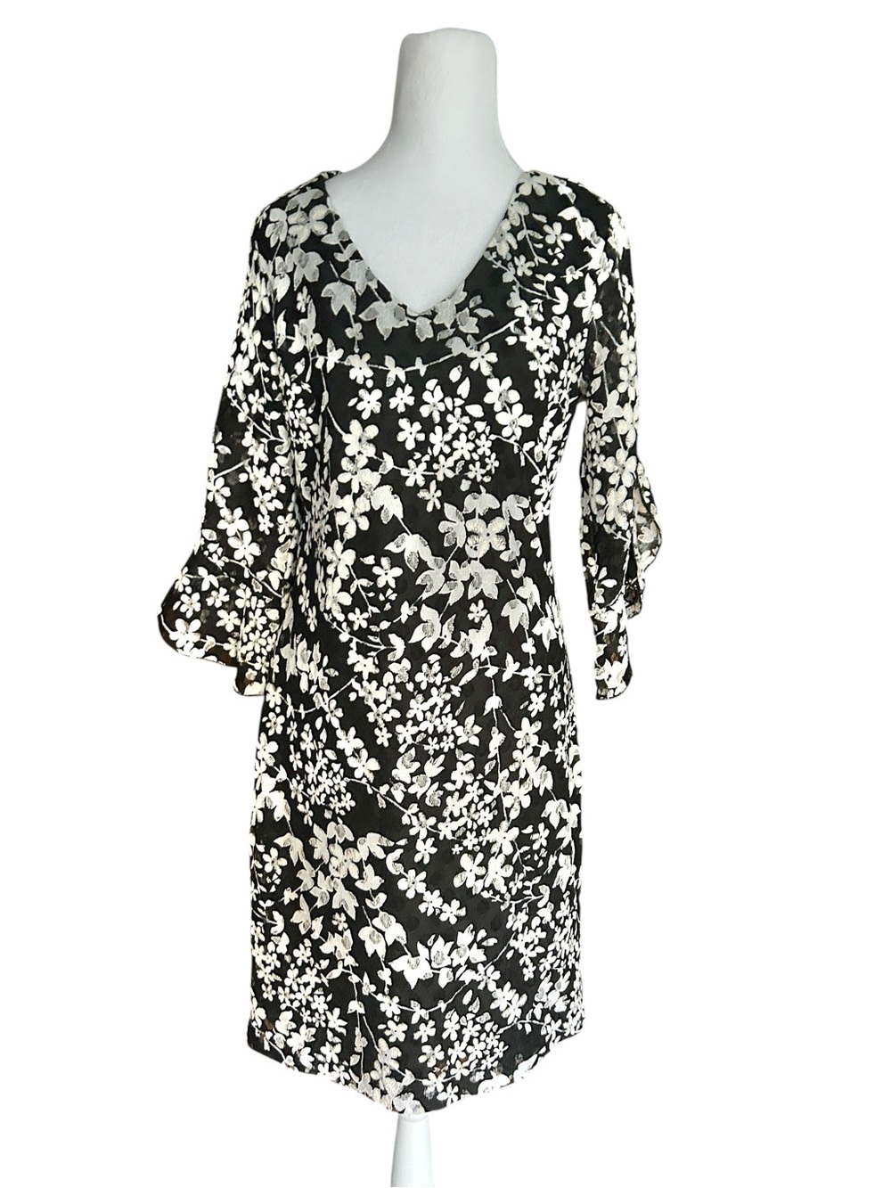 Karl Lagerfeld Paris Carys Floral Lace Bell Sleeve Dress Black White Size 4